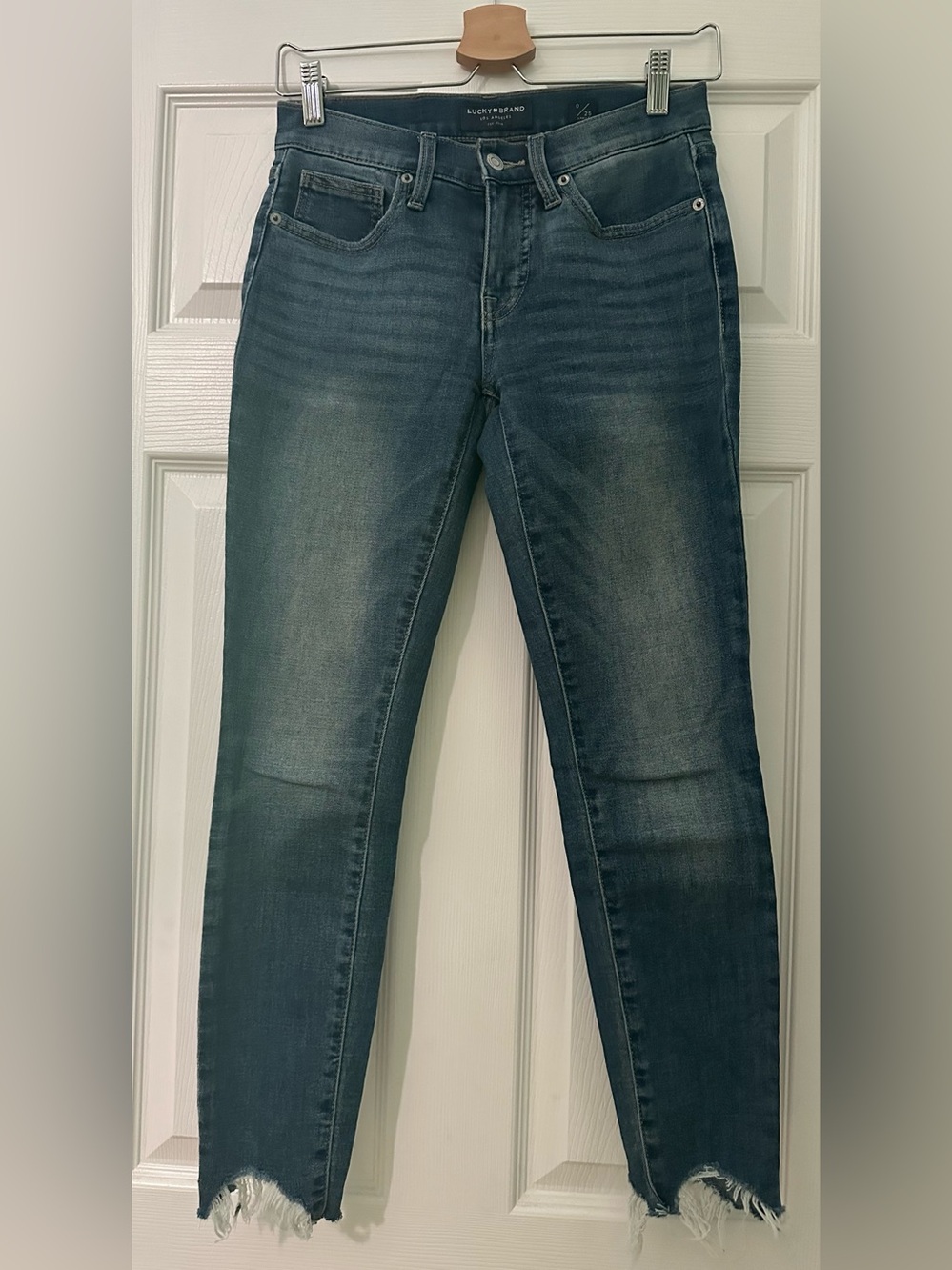 Lucky Brand Mid Rise Skinny Ava Ankle Denim Medium Wash Shark Bite Size 25 / 0